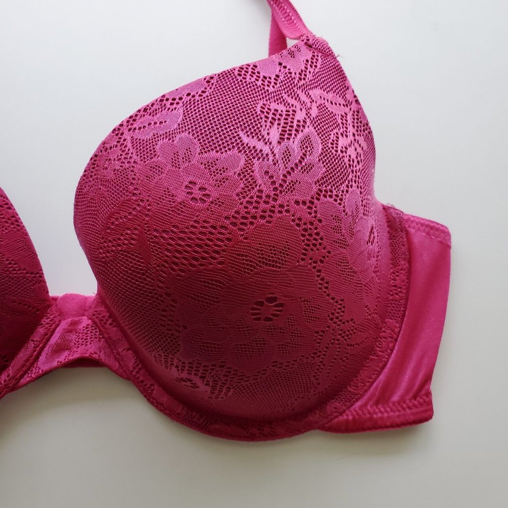 SOLD - Maidenform Lace Bra Fuchsia Size 38D - Picture 2 of 7